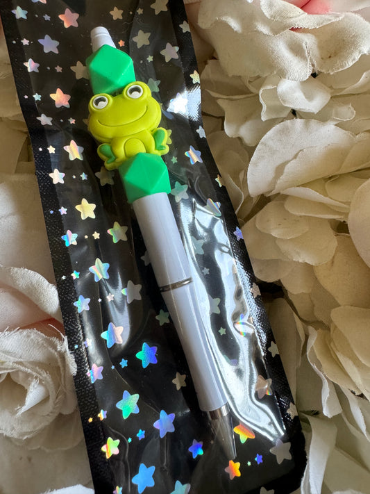 Beaded pen Green and white frog